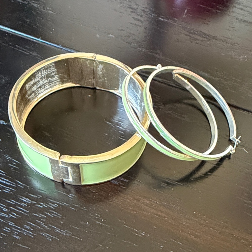 Vintage 80s Green Bangle and Hoop Earrings Set